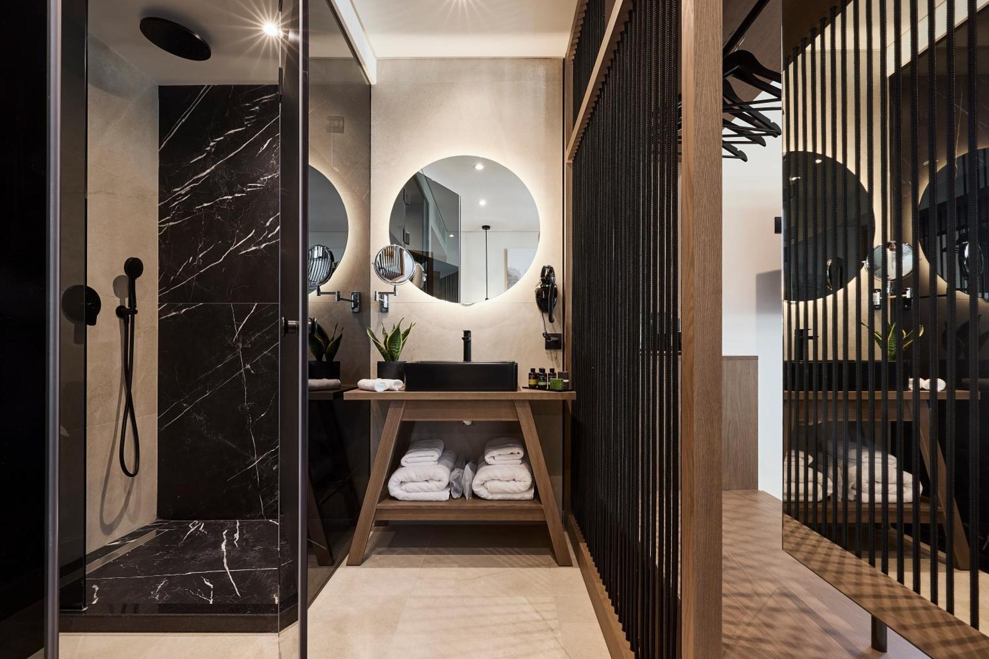 Athenarum Portus Life & Style Hotel بيرايوس الغرفة الصورة