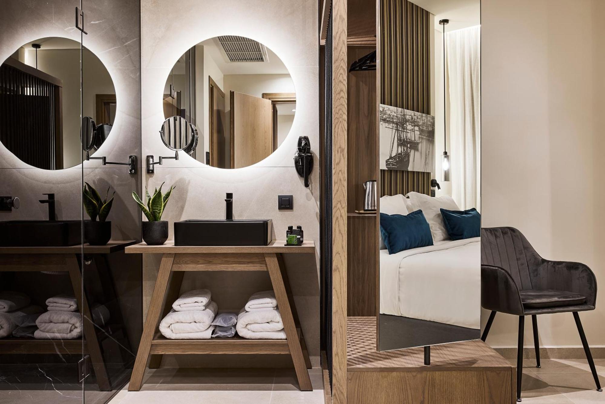 Athenarum Portus Life & Style Hotel بيرايوس المظهر الخارجي الصورة