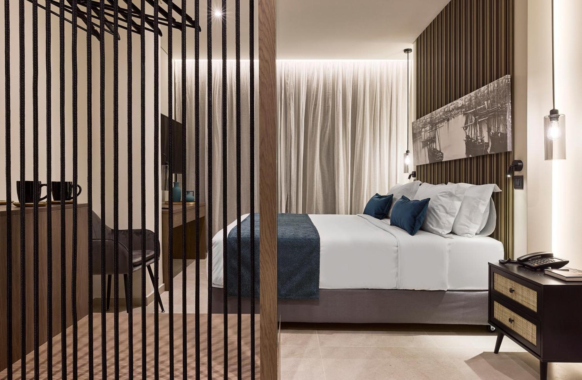 Athenarum Portus Life & Style Hotel بيرايوس الغرفة الصورة
