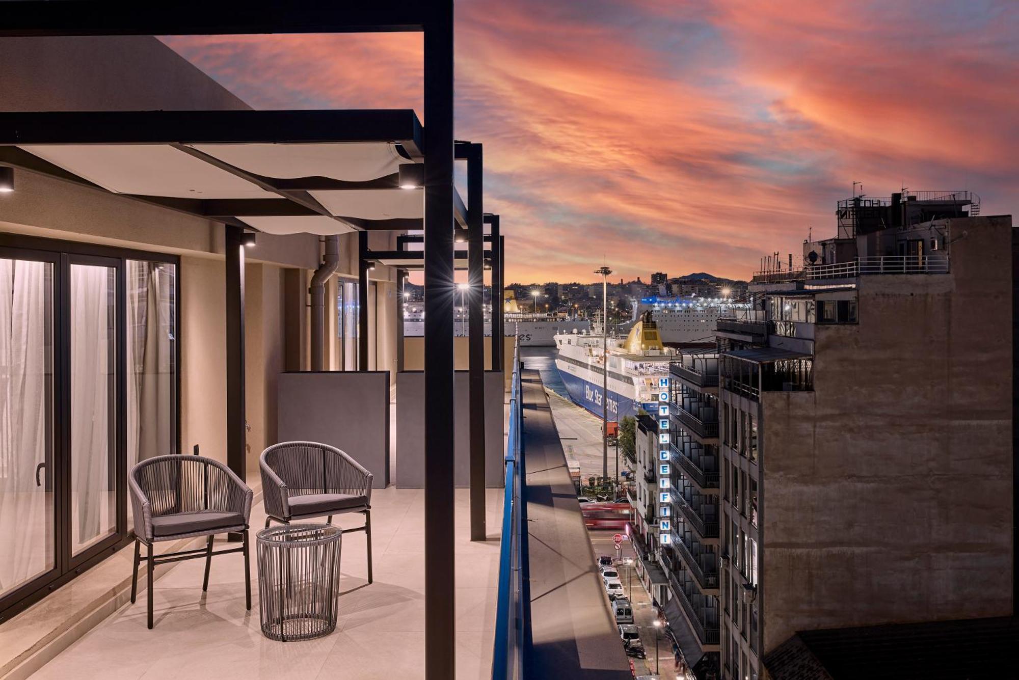 Athenarum Portus Life & Style Hotel بيرايوس المظهر الخارجي الصورة